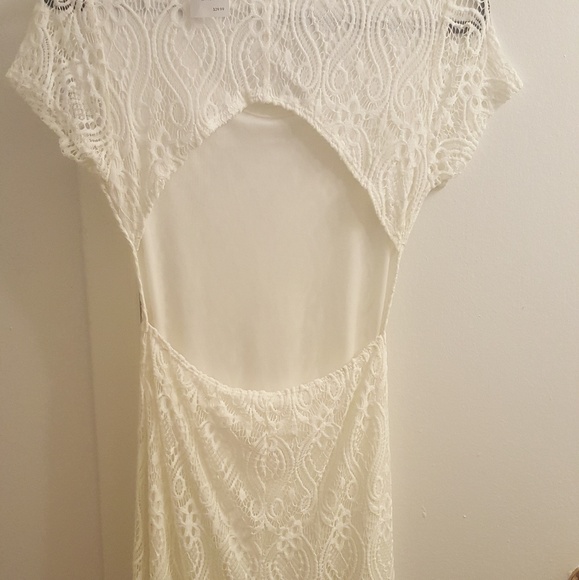 Clothes - Picture 1 of 2